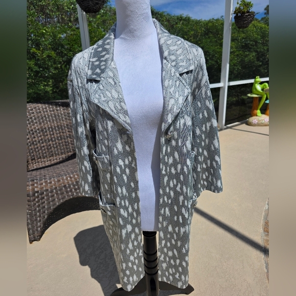 St John Couture For St John Boutiques Metallic Animal Print Blazer SZ 6 - Picture 10 of 16